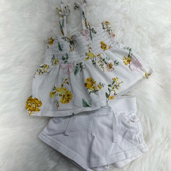 Baby girl matching outfit set - Picture 3 of 7